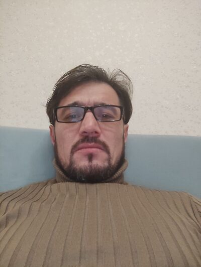  ,   Ali, 42 ,   ,   