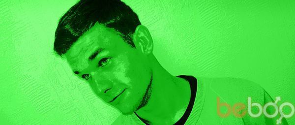 ,   ERIK, 33 ,  