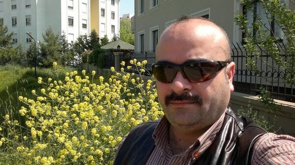  Newtown,   Zaky, 49 ,     , c 