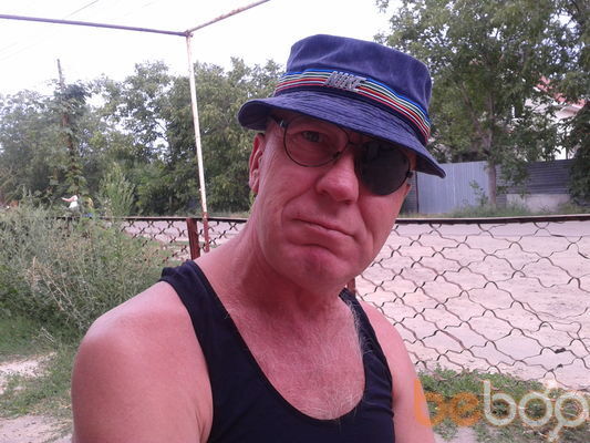  3893086  Viktor, 63 ,    