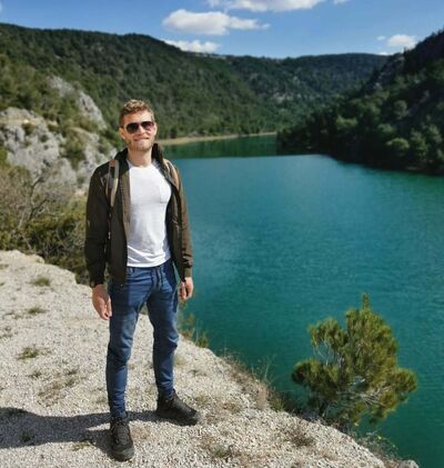  -,   , 37 ,  