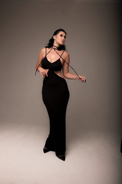  ,   Viki, 34 ,   ,   