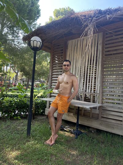  ,   Oguz, 35 ,   ,   , c 
