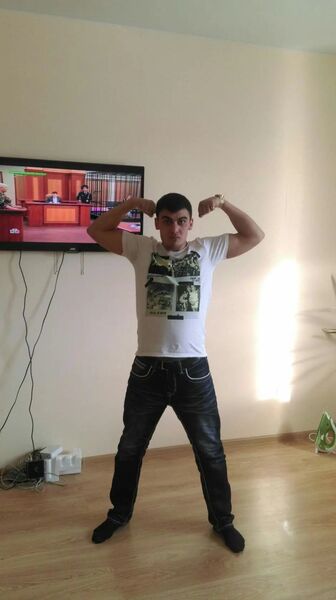  ,   Viktor, 42 ,   ,   , c , 