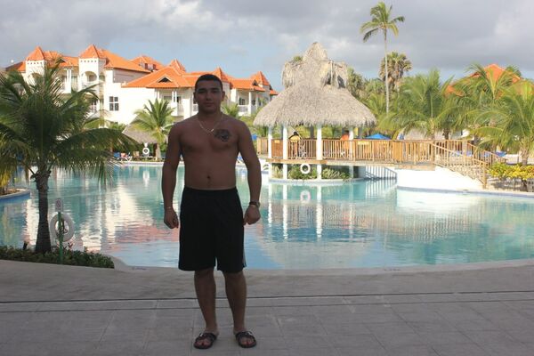  ,   Artem, 34 ,   ,   