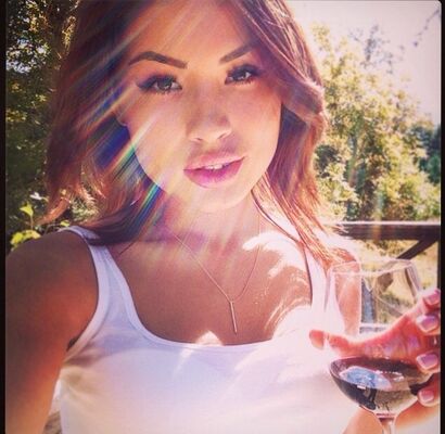  ,   Lilu, 30 ,   ,   , c , 