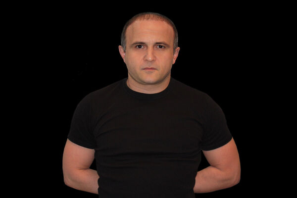 --,   , 52 ,     , c 