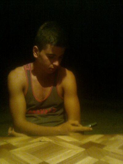  ,   Paata, 28 ,   