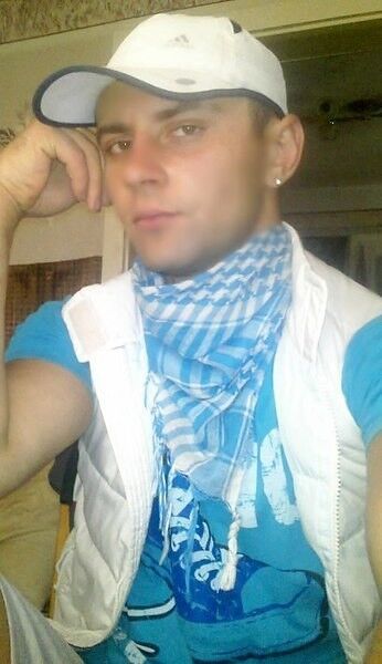  19453966  Ivan, 38 ,    