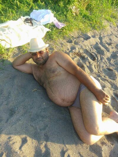  ,   Simon, 48 ,   ,   