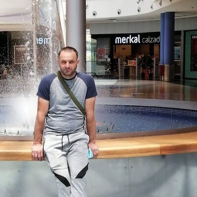  ,   Vitalii, 45 ,   c 