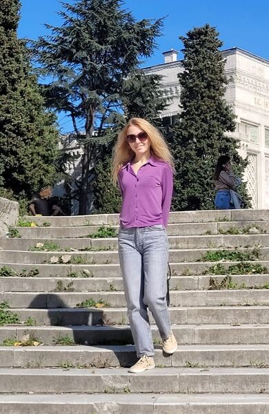  ,   Elena, 42 ,     , c 