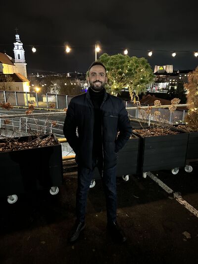  ,   Emad, 30 ,   ,   , c 