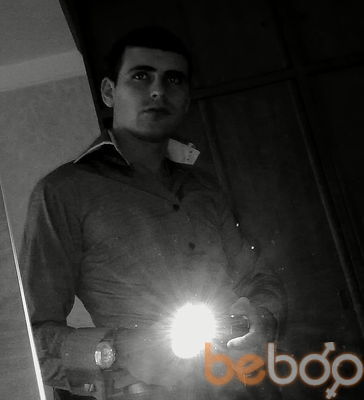  ,   Hayk, 32 ,   