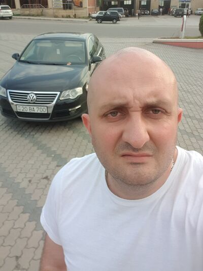 ,   Leon, 44 ,   ,   , c 