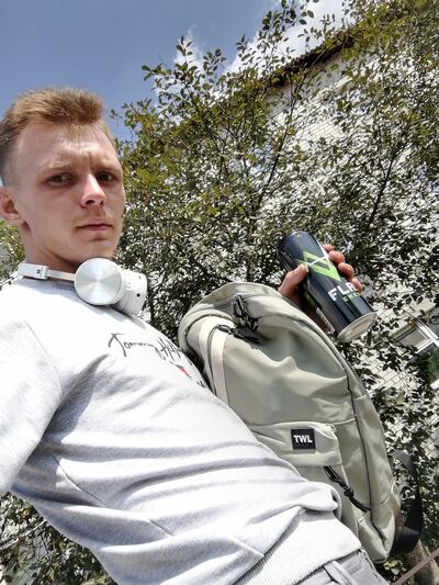  ,   Mikhail, 27 ,   ,   , c , 