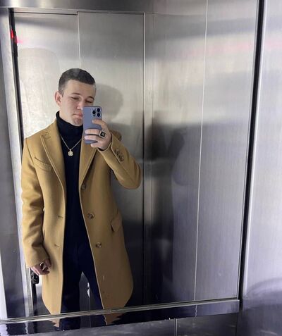  ,   Vladimir, 22 ,   ,   