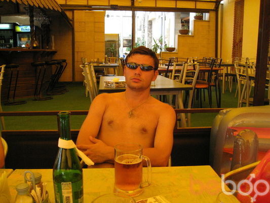  ,   Denis, 40 ,   