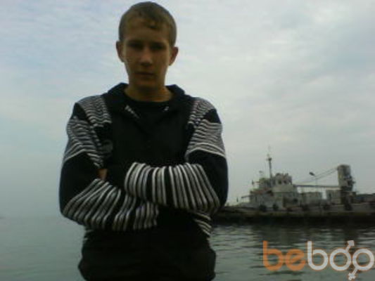  ,   Viktor, 34 ,   