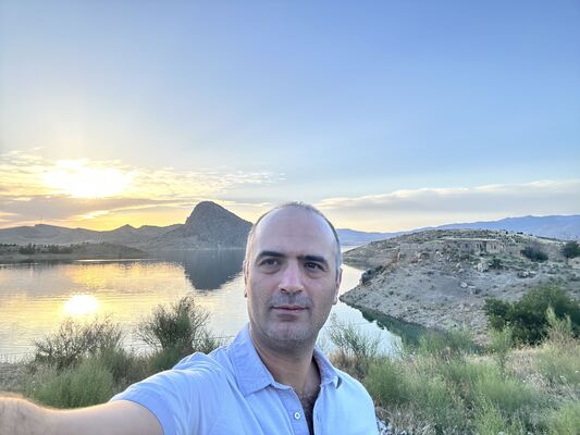  ,   Serhat, 42 ,   ,   
