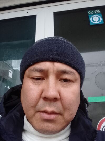  ,   Hshdjjekjd, 40 ,   ,   