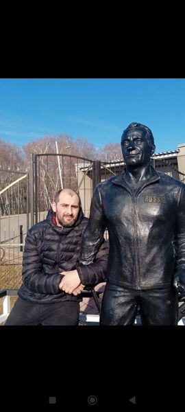  ,   Ruslan, 40 ,   ,   , c 