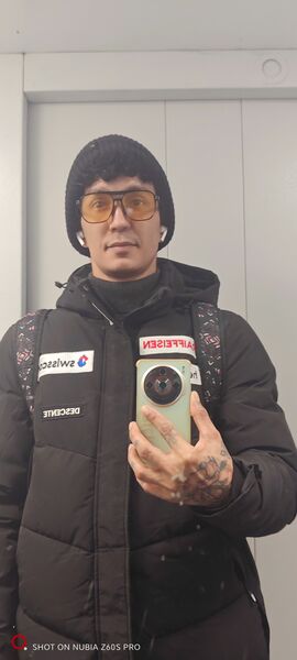  ,   Maikol, 32 ,   c 