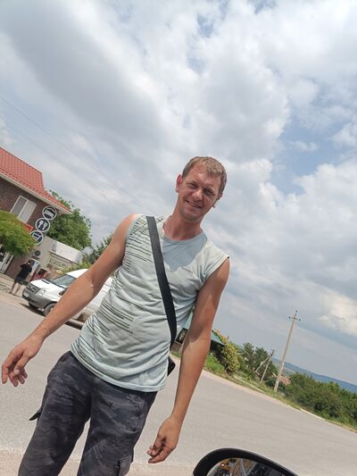  ,   Alexander, 32 ,   ,   , c , 