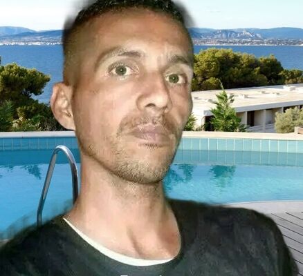  --,   Marcos, 47 ,   ,   