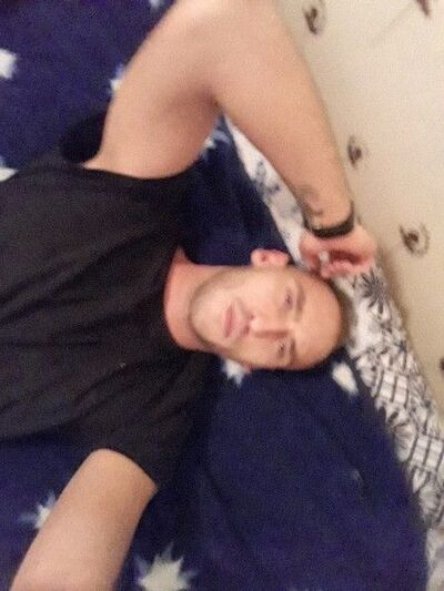  -,   Ilya, 33 ,   ,   , c , 