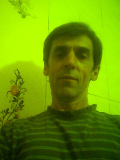  ,   Valentin, 56 ,  