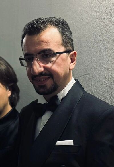  ,   Hayk, 35 ,     , c 