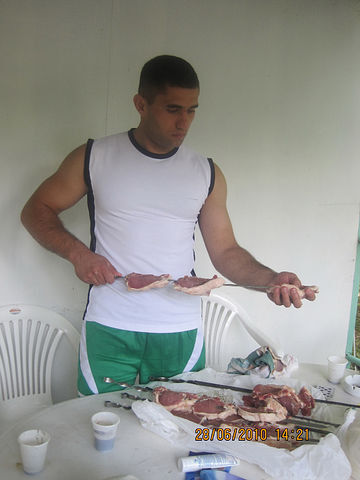  9313496  Armen, 45 ,    