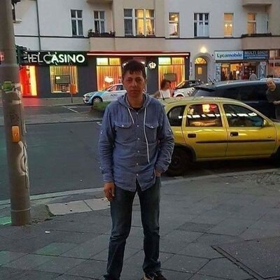  ,   OrhanOkiOmer, 52 ,     , c 