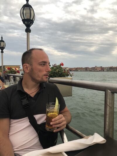 ,   Denis, 31 ,   ,   