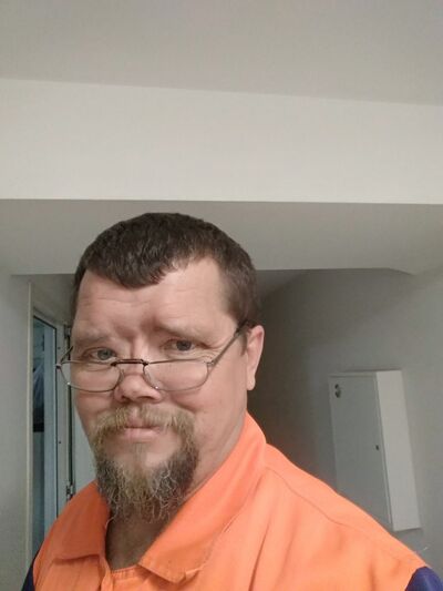  ,   Yury, 52 ,   ,   , c 
