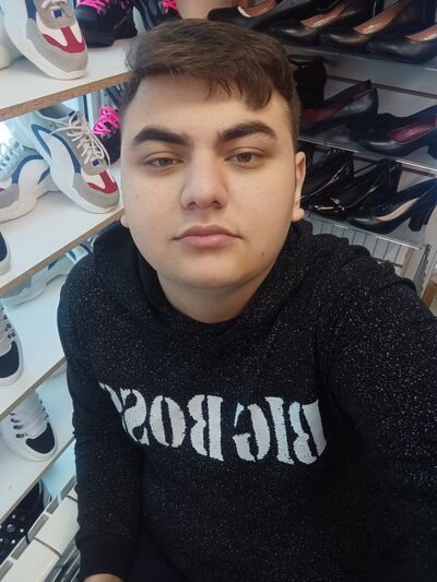  Rosengarten,   Aris, 22 ,   ,   