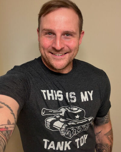  ,   Leonard, 42 ,     , c 