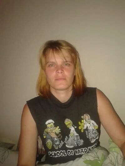  -,   Elena, 44 ,   