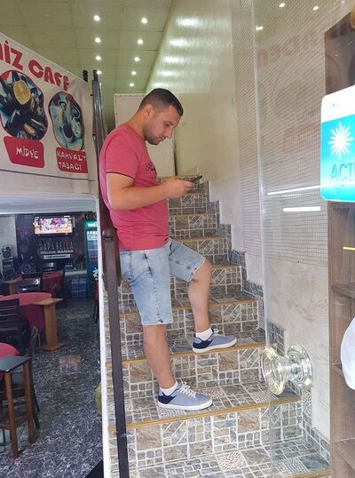  ,   Kenan, 41 ,   ,   , c 