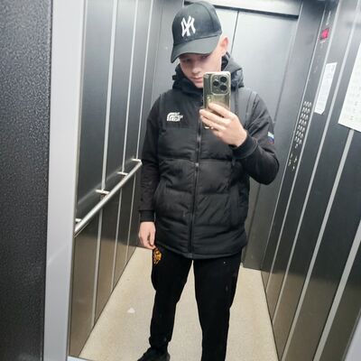  ,   Vladislav, 20 ,   ,   