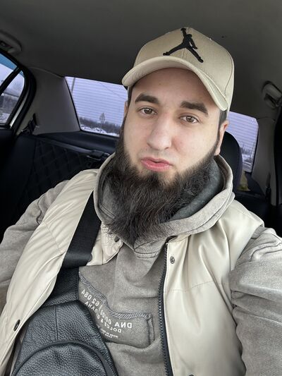  ,   Maga, 26 ,  