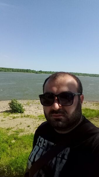  ,   Artur, 32 ,   ,   , c , 