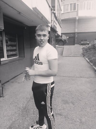  ,   Pavel, 25 ,   ,   , c 
