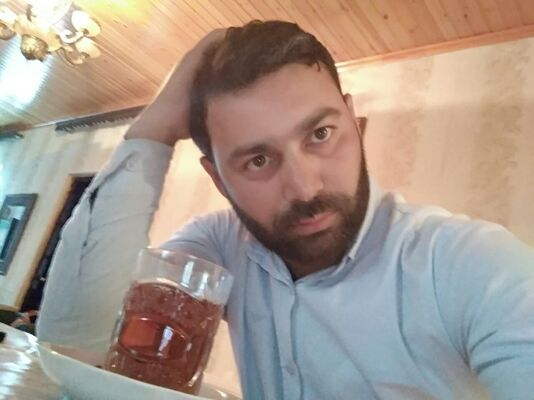  ,   Anar, 42 ,  