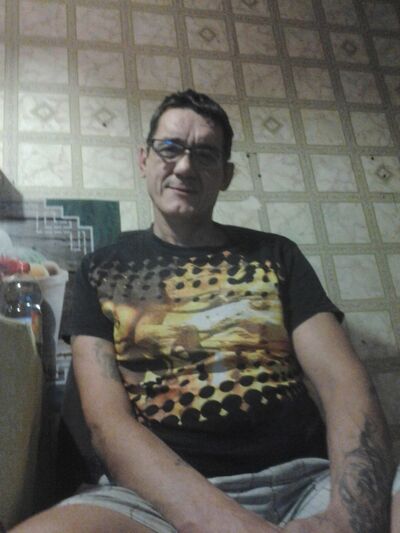  --,   , 52 ,   