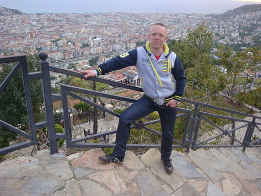 ,   Sergej, 46 ,   ,   , c 
