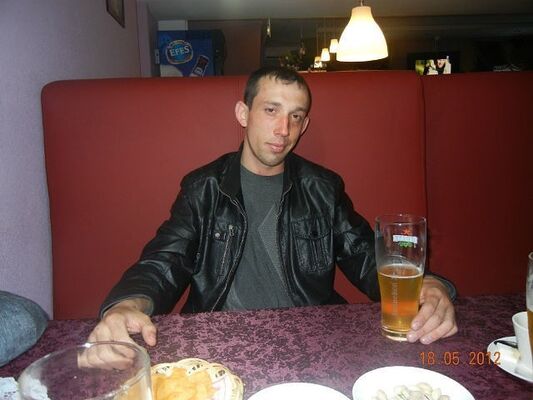  ,   Kot mart, 38 ,   ,   , c 