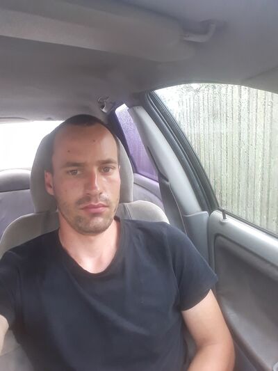  ,   Tudor, 33 ,   ,   , c 