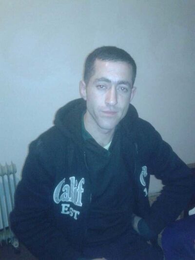  ,   Armen, 38 ,   ,   , c 